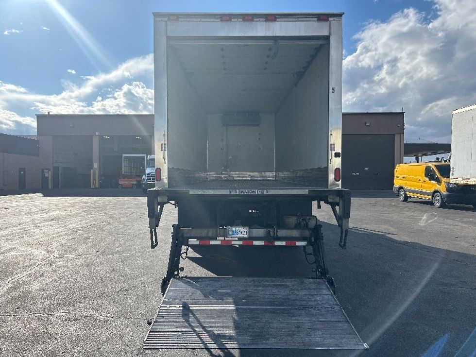 Refrigerated Truck-Light and Medium Duty Trucks-Freightliner-2019-M2-Las Vegas-NV-145,930\n\t\tmiles-$ 51,250 - Image 9