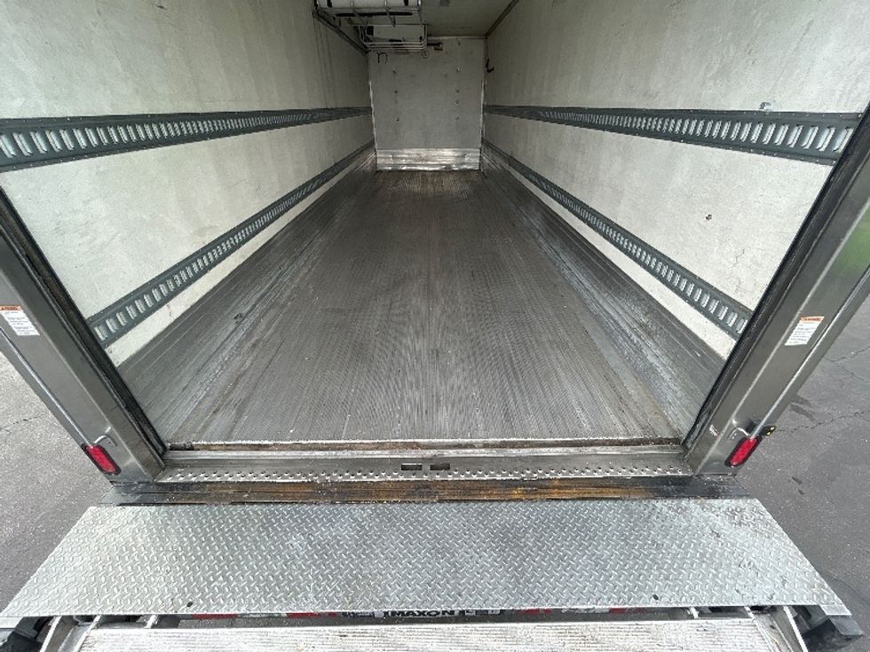 Refrigerated Truck-Light and Medium Duty Trucks-Freightliner-2019-M2-Las Vegas-NV-152,421\n\t\tmiles-$ 56,750 - Image 10