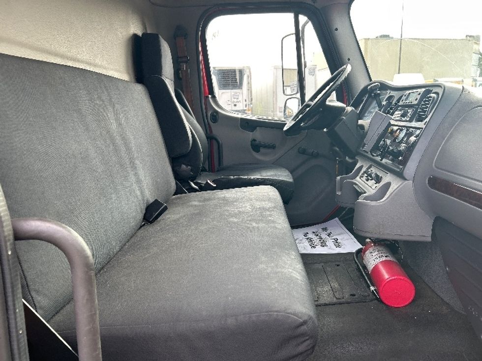 Refrigerated Truck-Light and Medium Duty Trucks-Freightliner-2019-M2-Las Vegas-NV-152,421\n\t\tmiles-$ 56,750 - Image 22