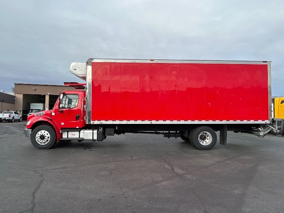 Refrigerated Truck-Light and Medium Duty Trucks-Freightliner-2019-M2-Las Vegas-NV-152,421\n\t\tmiles-$ 56,750 - Image 4