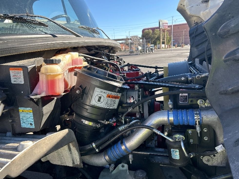 Refrigerated Truck-Light and Medium Duty Trucks-Freightliner-2019-M2-Las Vegas-NV-172,119\n\t\tmiles-$ 49,250 - Image 22