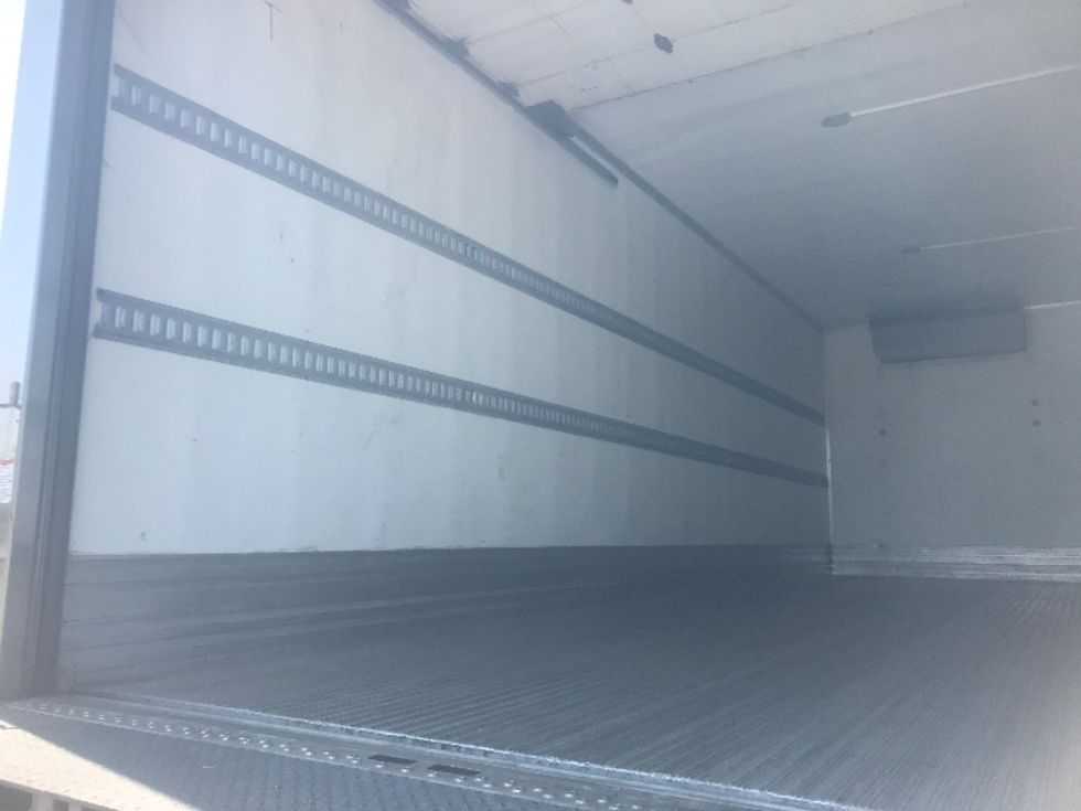 Refrigerated Truck-Light and Medium Duty Trucks-Freightliner-2019-M2-Lexington-KY-196,565\n\t\tmiles-$ 68,500 - Image 11