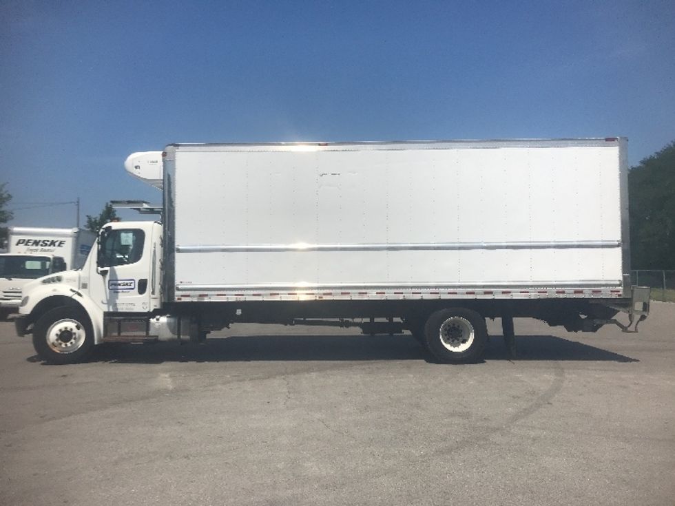 Refrigerated Truck-Light and Medium Duty Trucks-Freightliner-2019-M2-Lexington-KY-196,565\n\t\tmiles-$ 68,500 - Image 4
