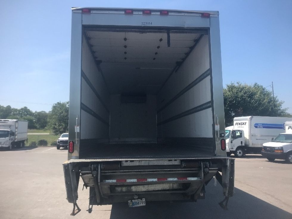 Refrigerated Truck-Light and Medium Duty Trucks-Freightliner-2019-M2-Lexington-KY-196,565\n\t\tmiles-$ 68,500 - Image 8