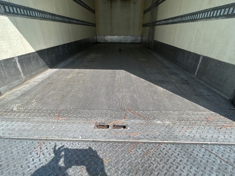Refrigerated Truck-Light and Medium Duty Trucks-Freightliner-2019-M2-Lexington-SC-199,131\n\t\tmiles-$ 44,750 - Image 10