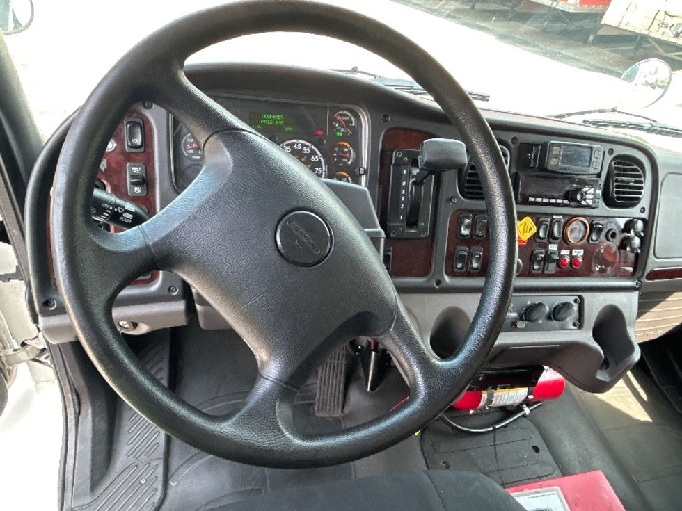 Refrigerated Truck-Light and Medium Duty Trucks-Freightliner-2019-M2-Lexington-SC-199,131\n\t\tmiles-$ 44,750 - Image 18