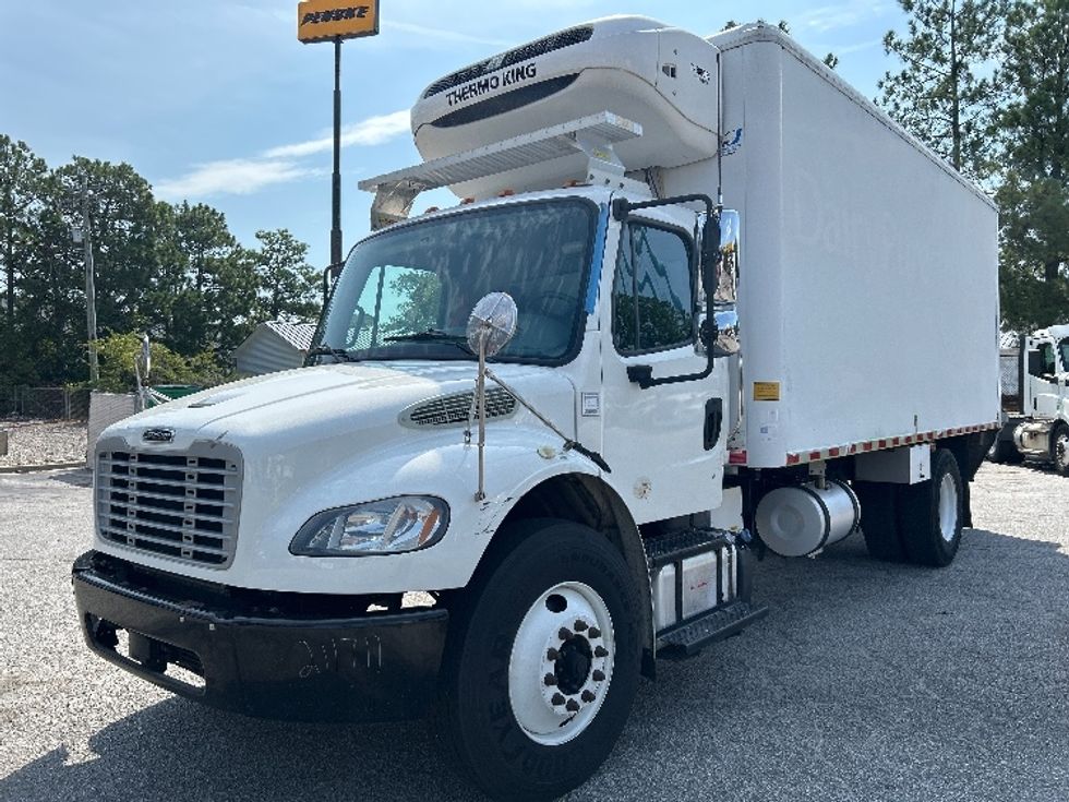 Refrigerated Truck-Light and Medium Duty Trucks-Freightliner-2019-M2-Lexington-SC-199,131\n\t\tmiles-$ 44,750 - Image 3