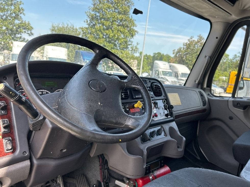 Refrigerated Truck-Light and Medium Duty Trucks-Freightliner-2019-M2-Lexington-SC-232,930\n\t\tmiles-$ 41,000 - Image 16