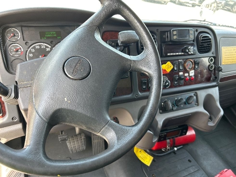 Refrigerated Truck-Light and Medium Duty Trucks-Freightliner-2019-M2-Lexington-SC-232,930\n\t\tmiles-$ 41,000 - Image 17