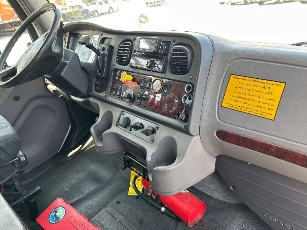 Refrigerated Truck-Light and Medium Duty Trucks-Freightliner-2019-M2-Lexington-SC-232,930\n\t\tmiles-$ 41,000 - Image 21