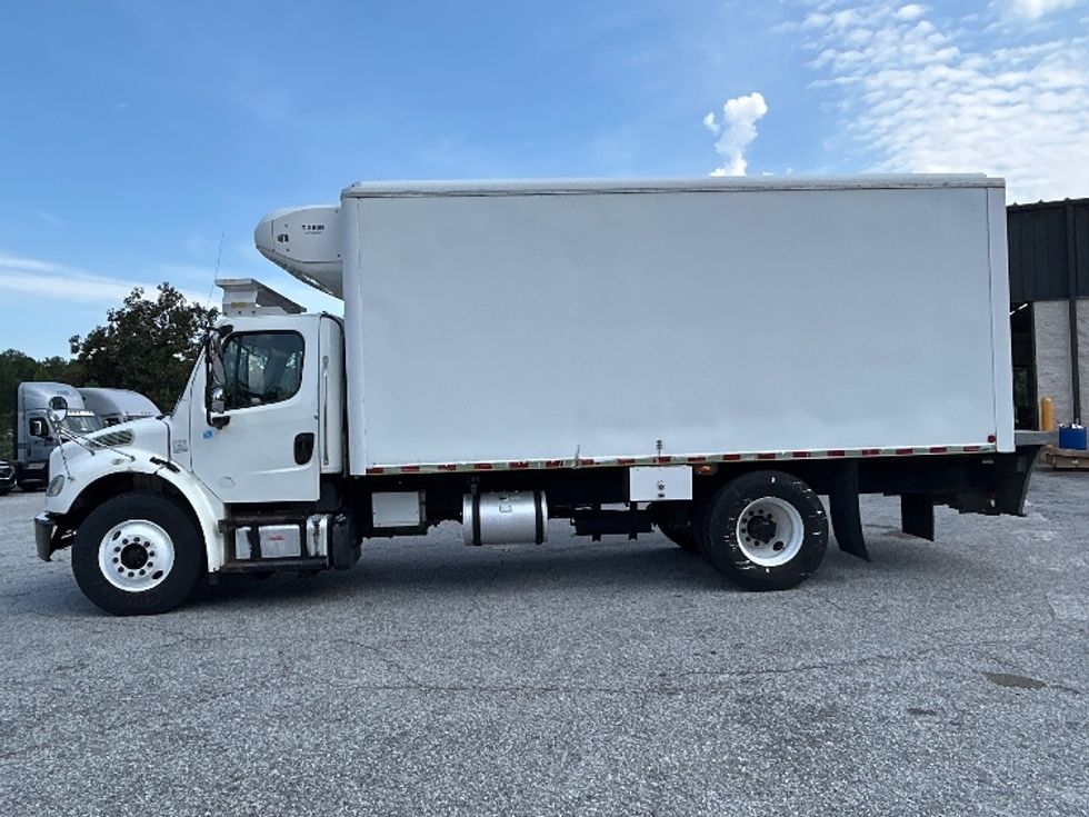 Refrigerated Truck-Light and Medium Duty Trucks-Freightliner-2019-M2-Lexington-SC-232,930\n\t\tmiles-$ 41,000 - Image 4