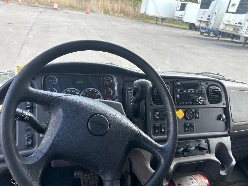 Refrigerated Truck-Light and Medium Duty Trucks-Freightliner-2019-M2-Liverpool-NY-127,549\n\t\tmiles-$ 46,500 - Image 17