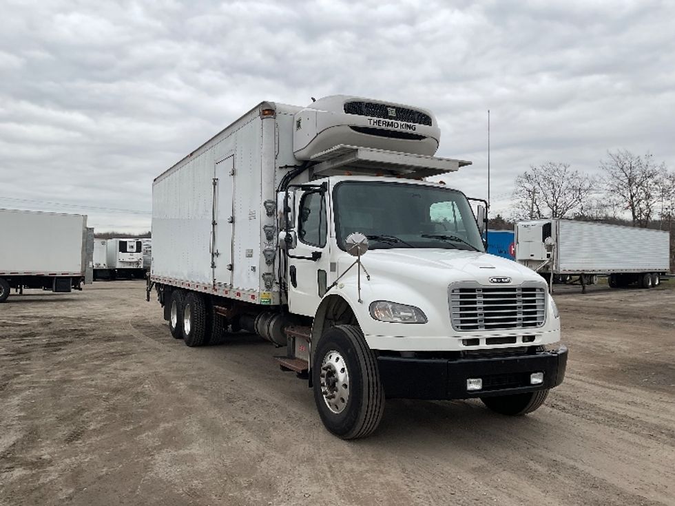 Refrigerated Truck-Light and Medium Duty Trucks-Freightliner-2019-M2-Londonderry-NH-174,488\n\t\tmiles-$ 68,000 - Image 1