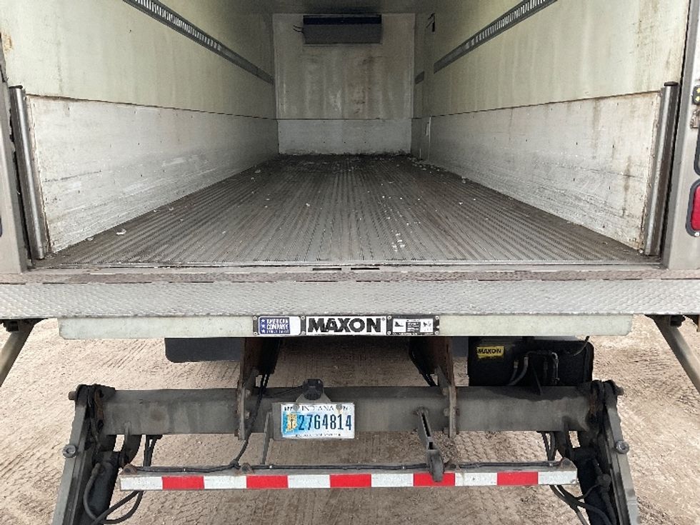 Refrigerated Truck-Light and Medium Duty Trucks-Freightliner-2019-M2-Londonderry-NH-174,488\n\t\tmiles-$ 68,000 - Image 10