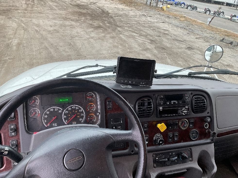 Refrigerated Truck-Light and Medium Duty Trucks-Freightliner-2019-M2-Londonderry-NH-174,488\n\t\tmiles-$ 68,000 - Image 18