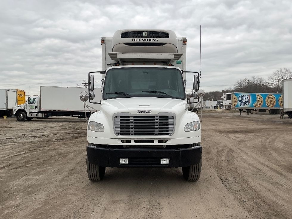 Refrigerated Truck-Light and Medium Duty Trucks-Freightliner-2019-M2-Londonderry-NH-174,488\n\t\tmiles-$ 68,000 - Image 2
