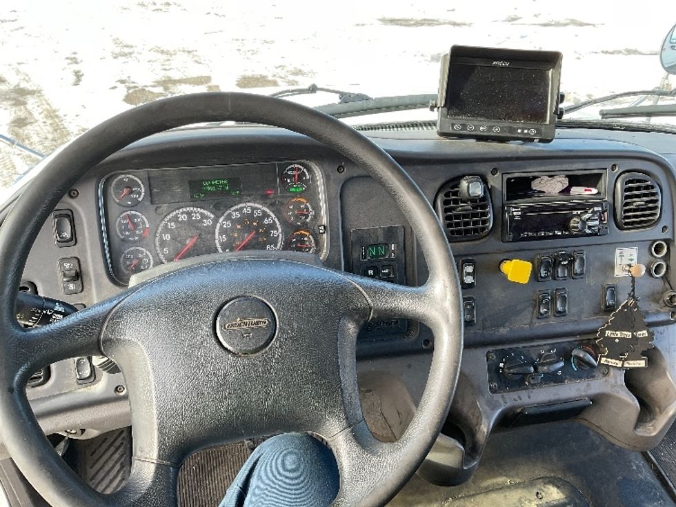 Refrigerated Truck-Light and Medium Duty Trucks-Freightliner-2019-M2-Londonderry-NH-219,916\n\t\tmiles-$ 61,750 - Image 18