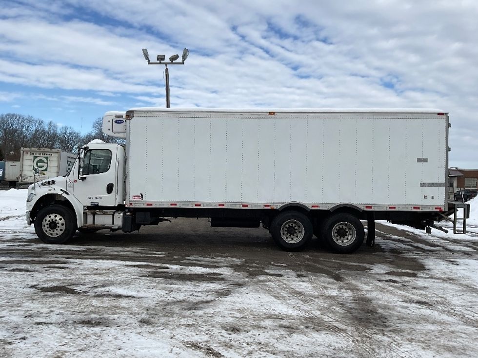 Refrigerated Truck-Light and Medium Duty Trucks-Freightliner-2019-M2-Londonderry-NH-219,916\n\t\tmiles-$ 61,750 - Image 4