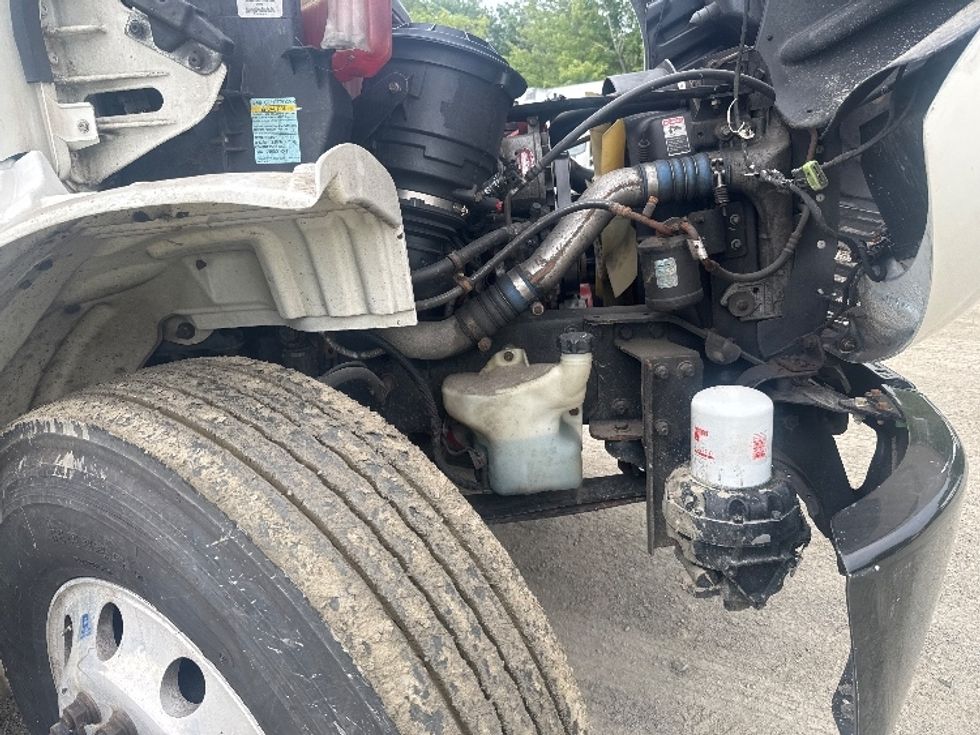 Refrigerated Truck-Light and Medium Duty Trucks-Freightliner-2019-M2-Londonderry-NH-223,117\n\t\tmiles-$ 42,500 - Image 24