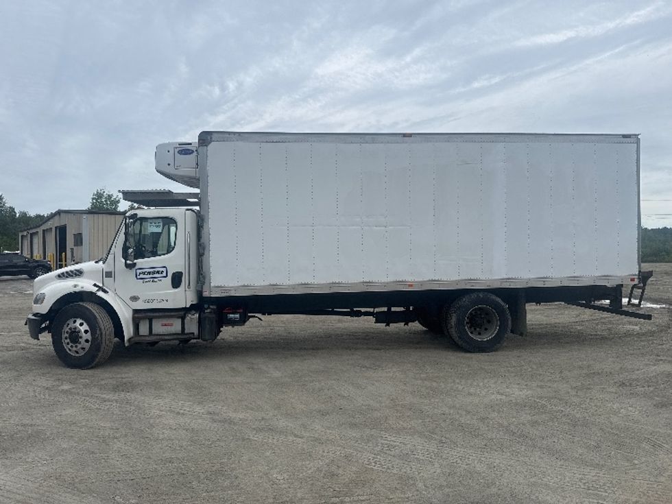 Refrigerated Truck-Light and Medium Duty Trucks-Freightliner-2019-M2-Londonderry-NH-223,117\n\t\tmiles-$ 42,500 - Image 4