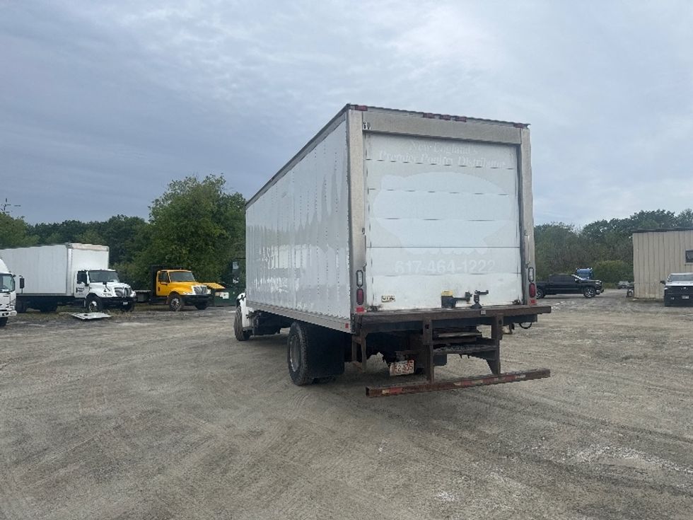 Refrigerated Truck-Light and Medium Duty Trucks-Freightliner-2019-M2-Londonderry-NH-223,117\n\t\tmiles-$ 42,500 - Image 6
