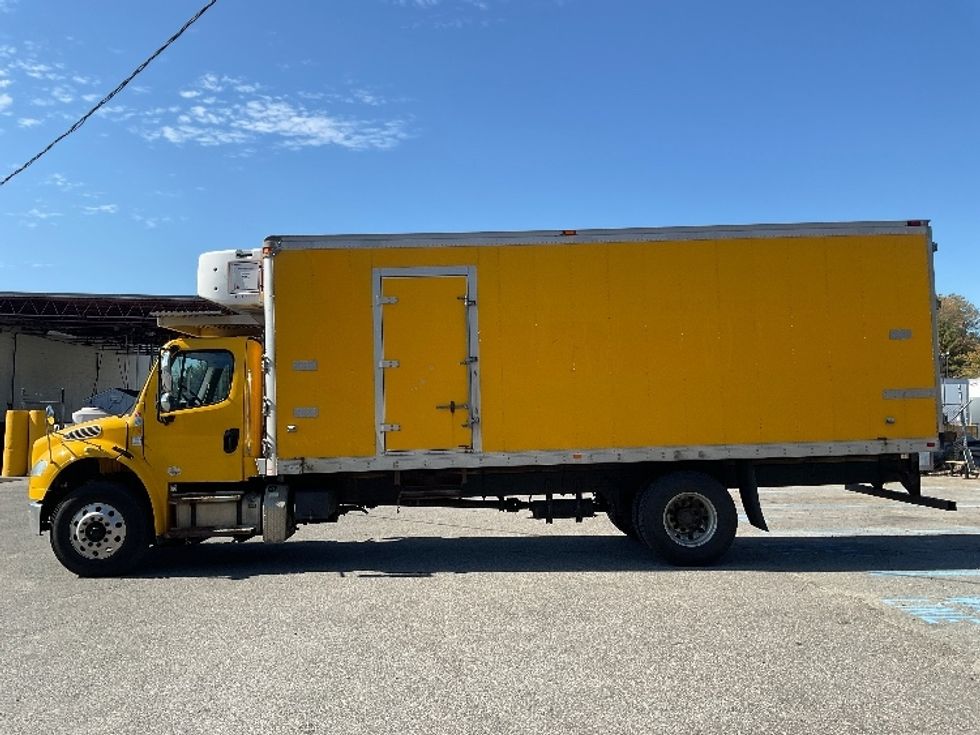 2019 Freightliner M2 106 Medium Duty photo 4