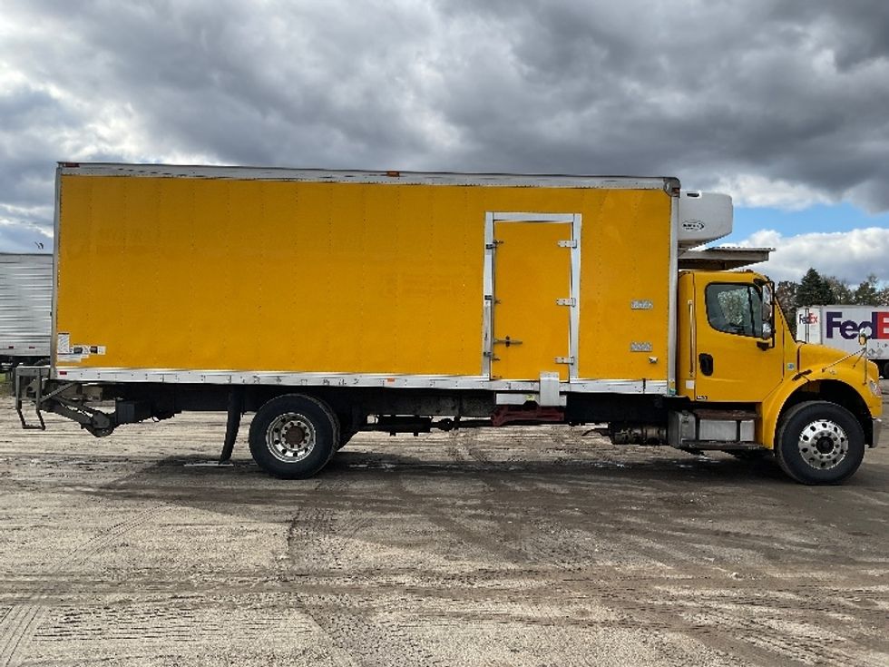 Refrigerated Truck-Light and Medium Duty Trucks-Freightliner-2019-M2-Londonderry-NH-307,605\n\t\tmiles-$ 27,500 - Image 15