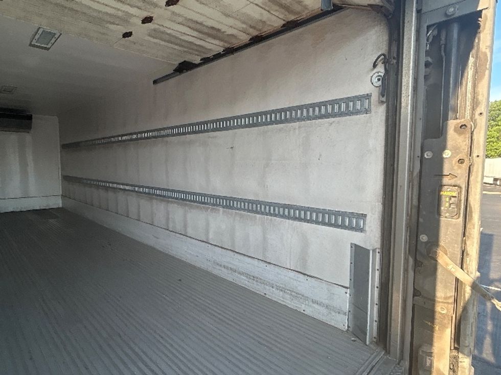 Refrigerated Truck-Light and Medium Duty Trucks-Freightliner-2019-M2-Louisville-KY-352,949\n\t\tmiles-$ 33,500 - Image 12