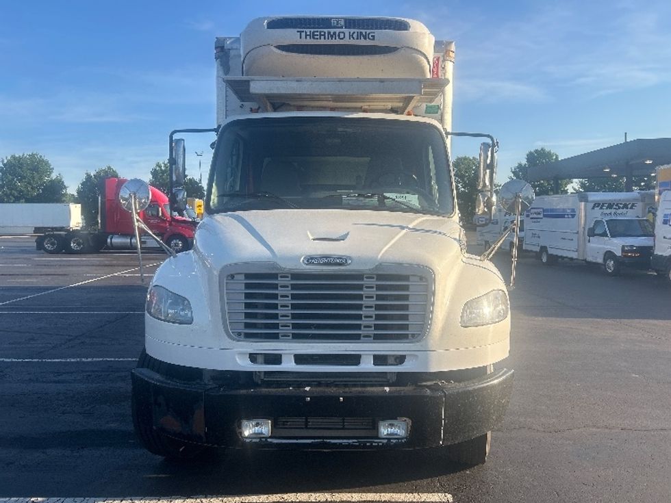 Refrigerated Truck-Light and Medium Duty Trucks-Freightliner-2019-M2-Louisville-KY-352,949\n\t\tmiles-$ 33,500 - Image 2