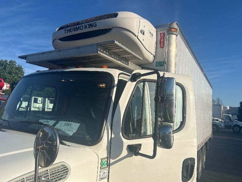Refrigerated Truck-Light and Medium Duty Trucks-Freightliner-2019-M2-Louisville-KY-352,949\n\t\tmiles-$ 33,500 - Image 26