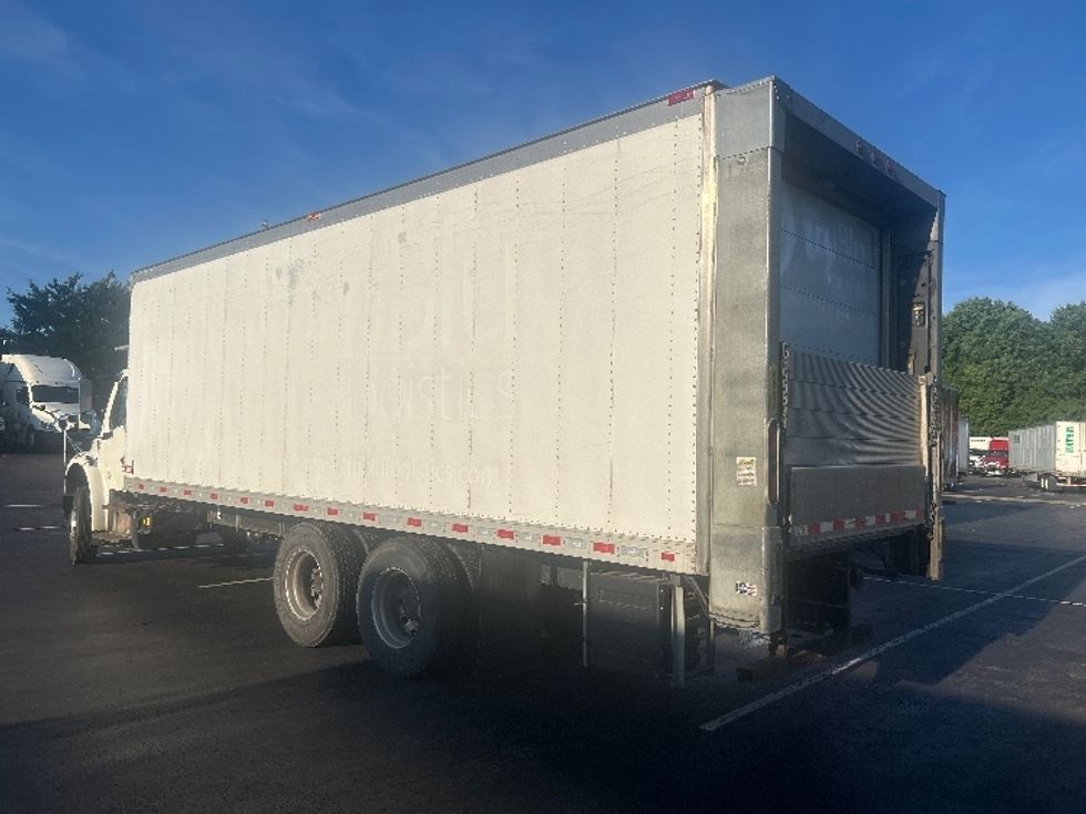 Refrigerated Truck-Light and Medium Duty Trucks-Freightliner-2019-M2-Louisville-KY-352,949\n\t\tmiles-$ 33,500 - Image 6