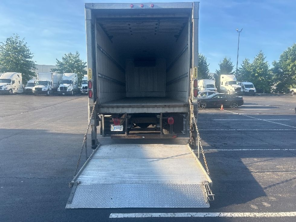 Refrigerated Truck-Light and Medium Duty Trucks-Freightliner-2019-M2-Louisville-KY-352,949\n\t\tmiles-$ 33,500 - Image 9