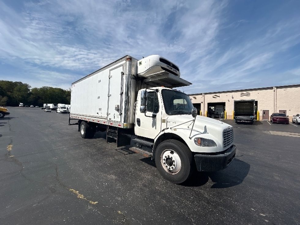 Refrigerated Truck-Light and Medium Duty Trucks-Freightliner-2019-M2-Louisville-KY-354,249\n\t\tmiles-$ 22,250 - Image 1