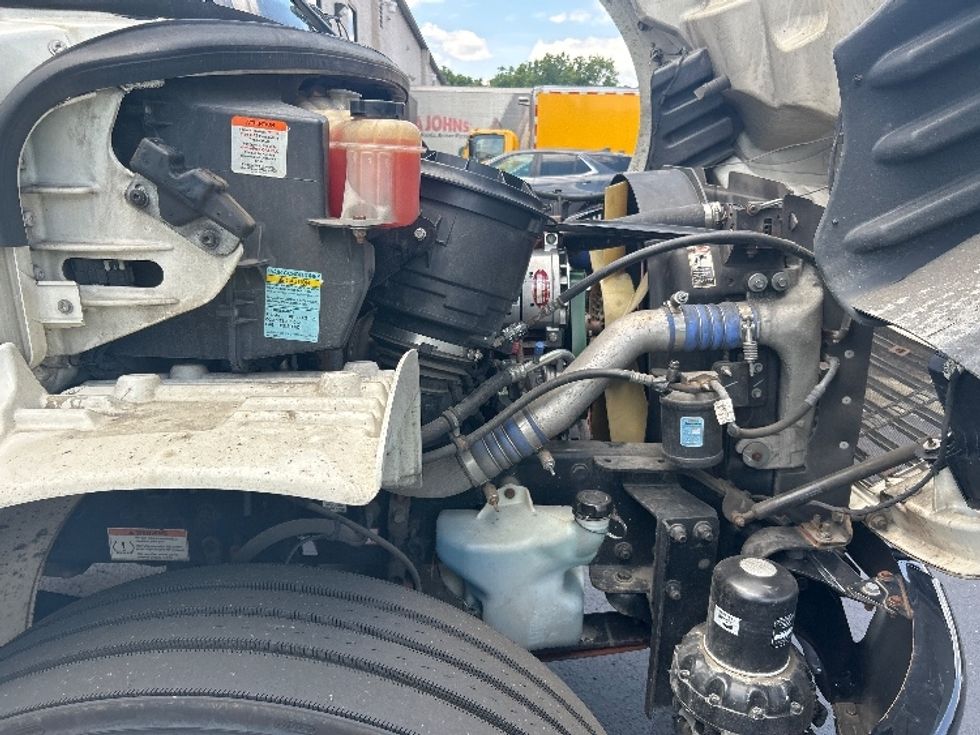 Refrigerated Truck-Light and Medium Duty Trucks-Freightliner-2019-M2-Louisville-KY-354,249\n\t\tmiles-$ 22,250 - Image 22