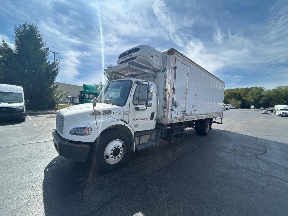Refrigerated Truck-Light and Medium Duty Trucks-Freightliner-2019-M2-Louisville-KY-354,249\n\t\tmiles-$ 22,250 - Image 3