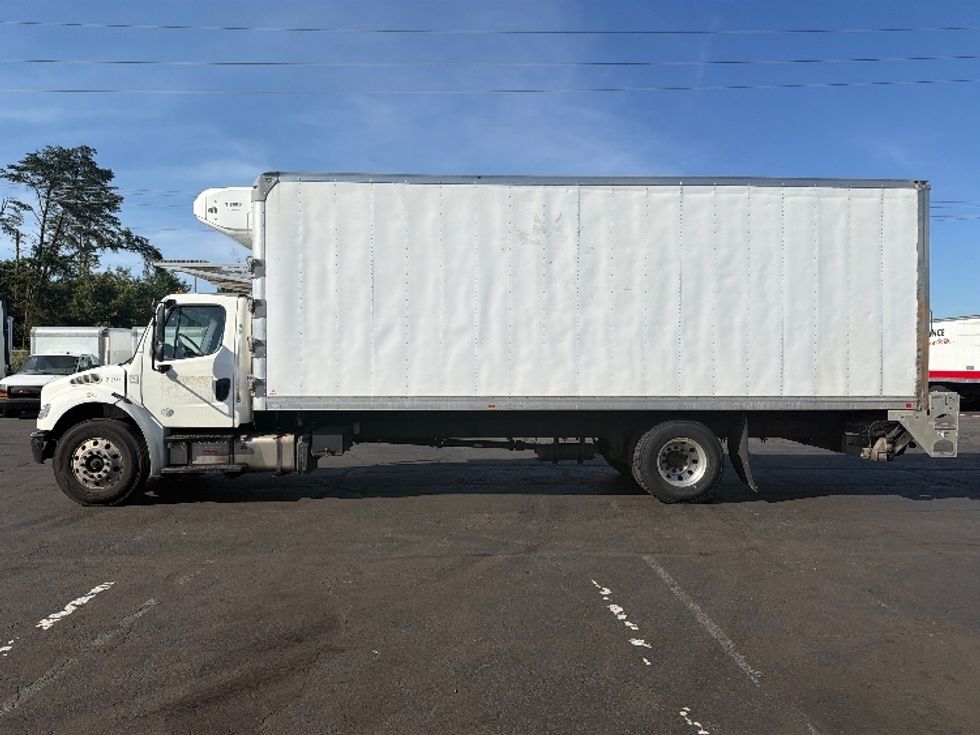 Refrigerated Truck-Light and Medium Duty Trucks-Freightliner-2019-M2-Manassas-VA-144,396\n\t\tmiles-$ 57,750 - Image 14