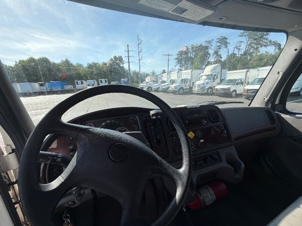 Refrigerated Truck-Light and Medium Duty Trucks-Freightliner-2019-M2-Manassas-VA-144,396\n\t\tmiles-$ 57,750 - Image 17