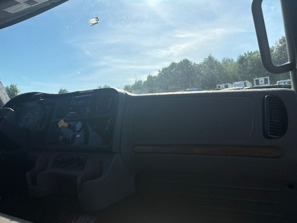 Refrigerated Truck-Light and Medium Duty Trucks-Freightliner-2019-M2-Manassas-VA-144,396\n\t\tmiles-$ 57,750 - Image 20