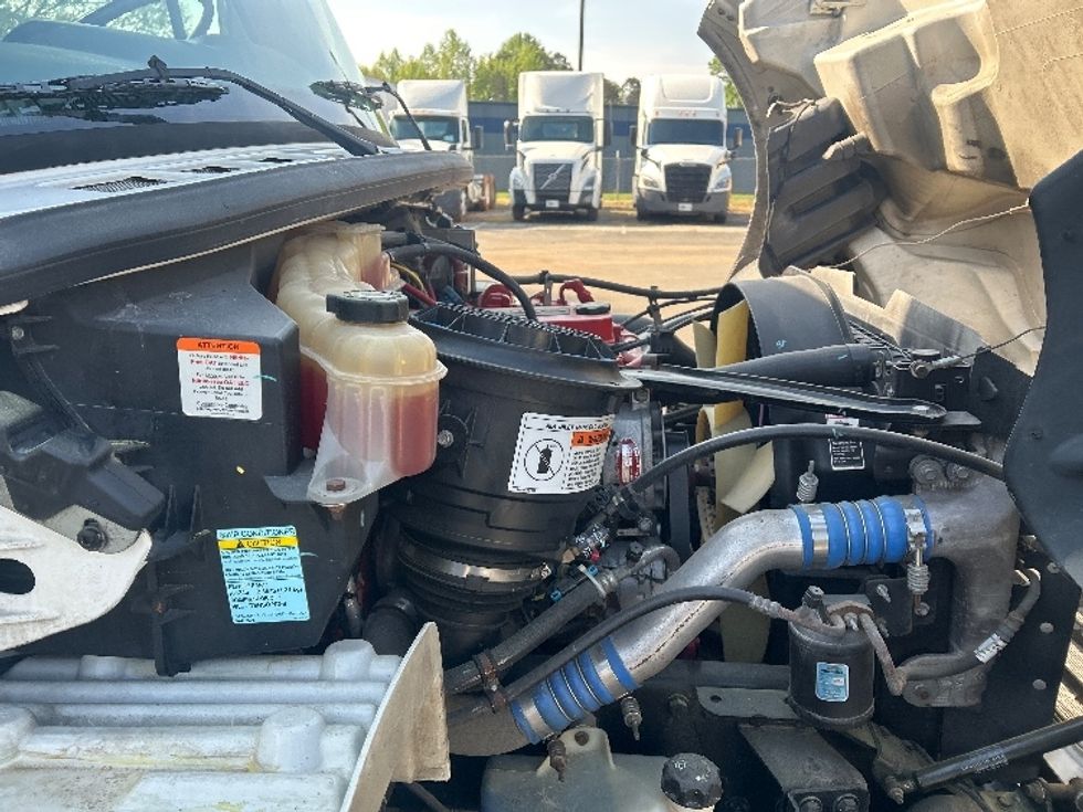 Refrigerated Truck-Light and Medium Duty Trucks-Freightliner-2019-M2-Mebane-NC-187,857\n\t\tmiles-$ 64,500 - Image 23