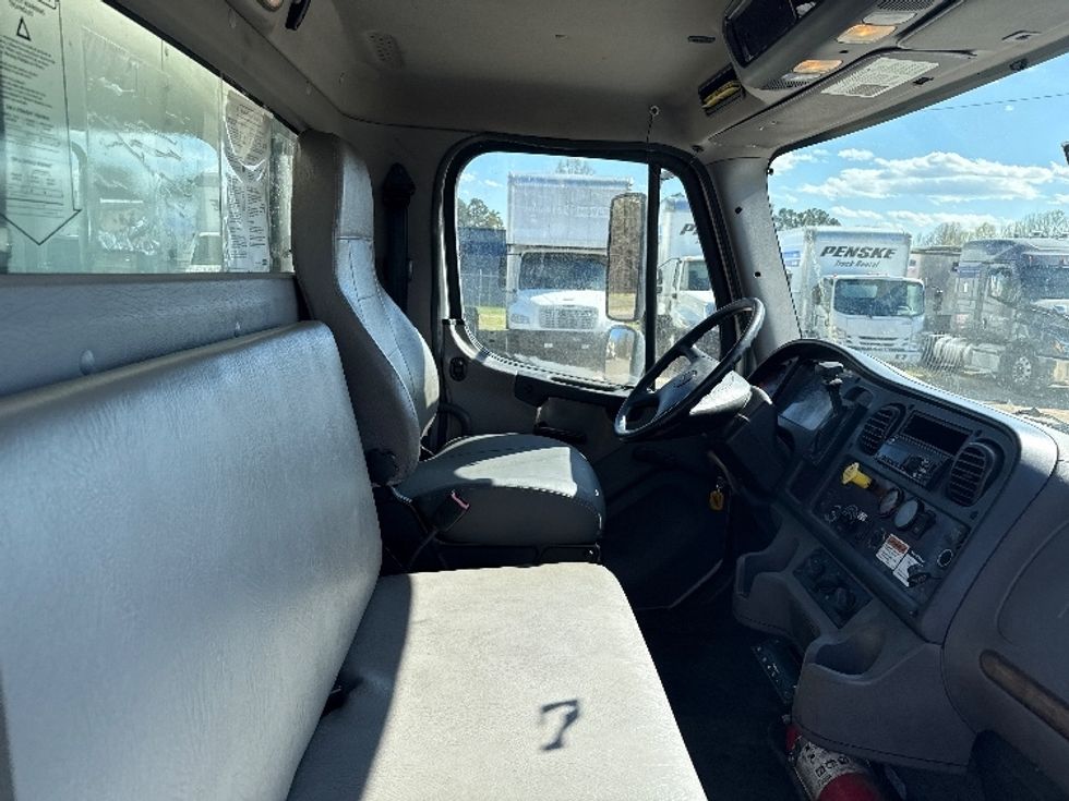 Refrigerated Truck-Light and Medium Duty Trucks-Freightliner-2019-M2-Mebane-NC-212,000\n\t\tmiles-$ 60,500 - Image 22