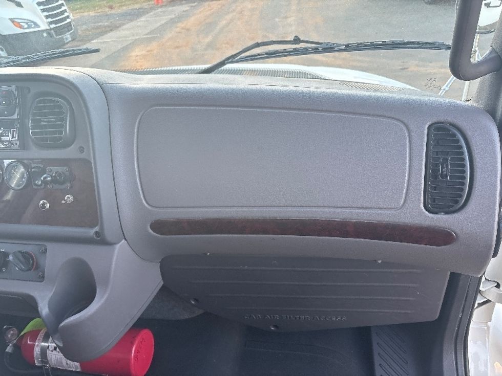 Refrigerated Truck-Light and Medium Duty Trucks-Freightliner-2019-M2-Mebane-NC-321,558\n\t\tmiles-$ 28,750 - Image 21