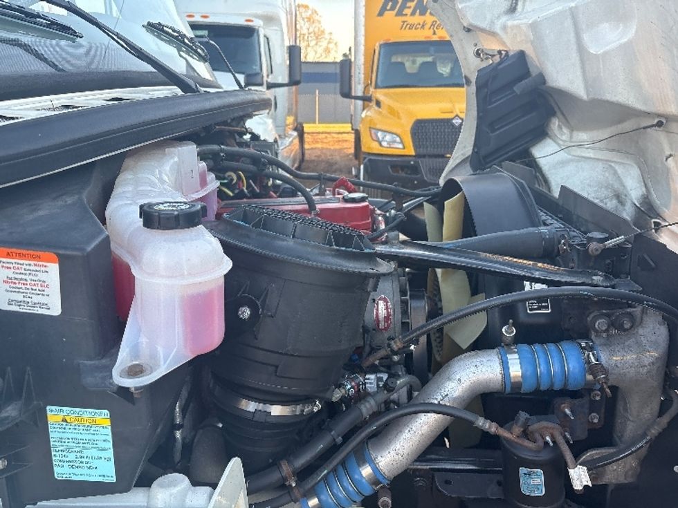 Refrigerated Truck-Light and Medium Duty Trucks-Freightliner-2019-M2-Mebane-NC-321,558\n\t\tmiles-$ 28,750 - Image 23