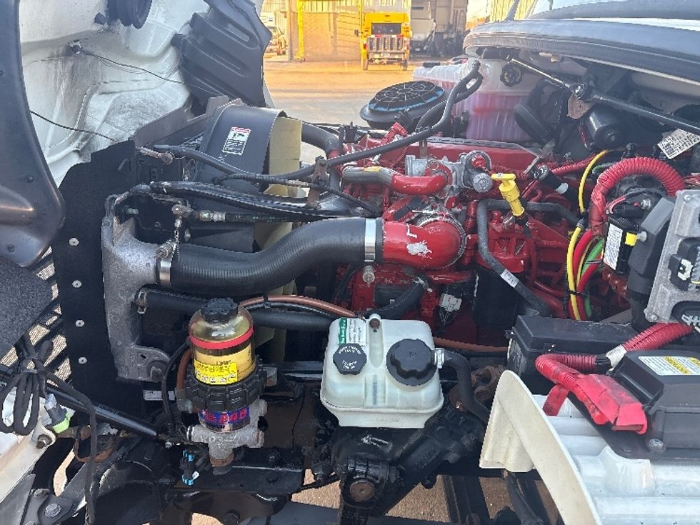 Refrigerated Truck-Light and Medium Duty Trucks-Freightliner-2019-M2-Mebane-NC-321,558\n\t\tmiles-$ 28,750 - Image 24