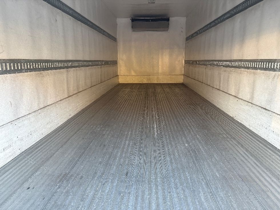 Refrigerated Truck-Light and Medium Duty Trucks-Freightliner-2019-M2-Mebane-NC-321,558\n\t\tmiles-$ 28,750 - Image 8