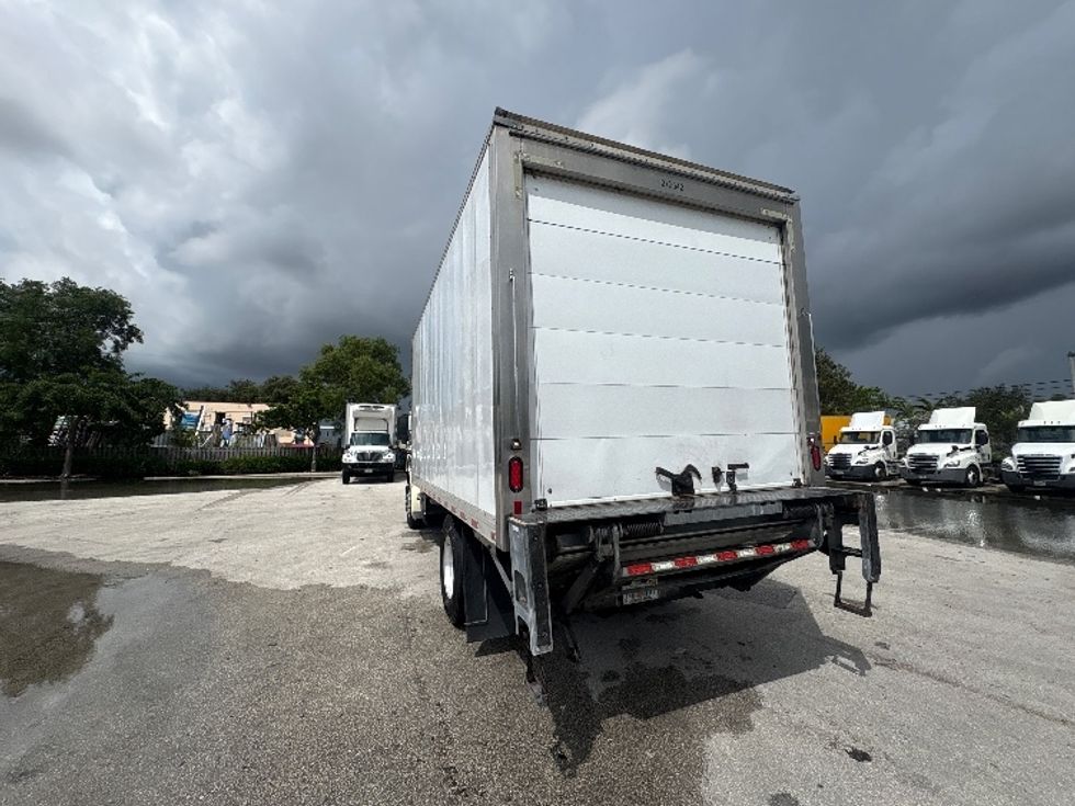 Refrigerated Truck-Light and Medium Duty Trucks-Freightliner-2019-M2-Medley-FL-174,778\n\t\tmiles-$ 48,500 - Image 6