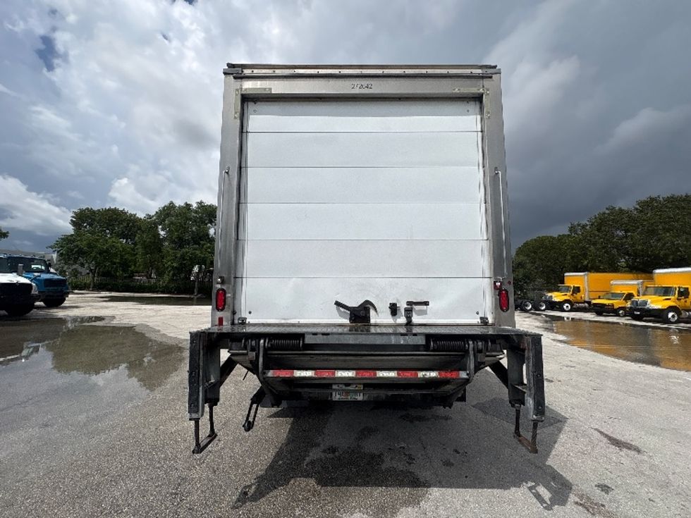 Refrigerated Truck-Light and Medium Duty Trucks-Freightliner-2019-M2-Medley-FL-174,778\n\t\tmiles-$ 48,500 - Image 7