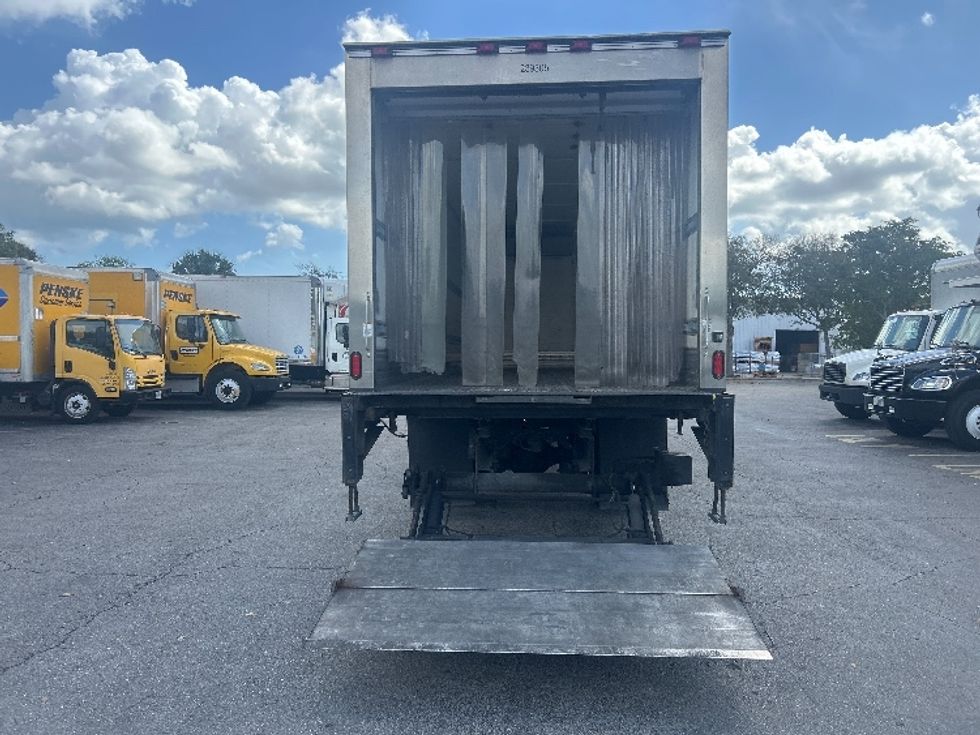 Refrigerated Truck-Light and Medium Duty Trucks-Freightliner-2019-M2-Medley-FL-198,285\n\t\tmiles-$ 53,750 - Image 9