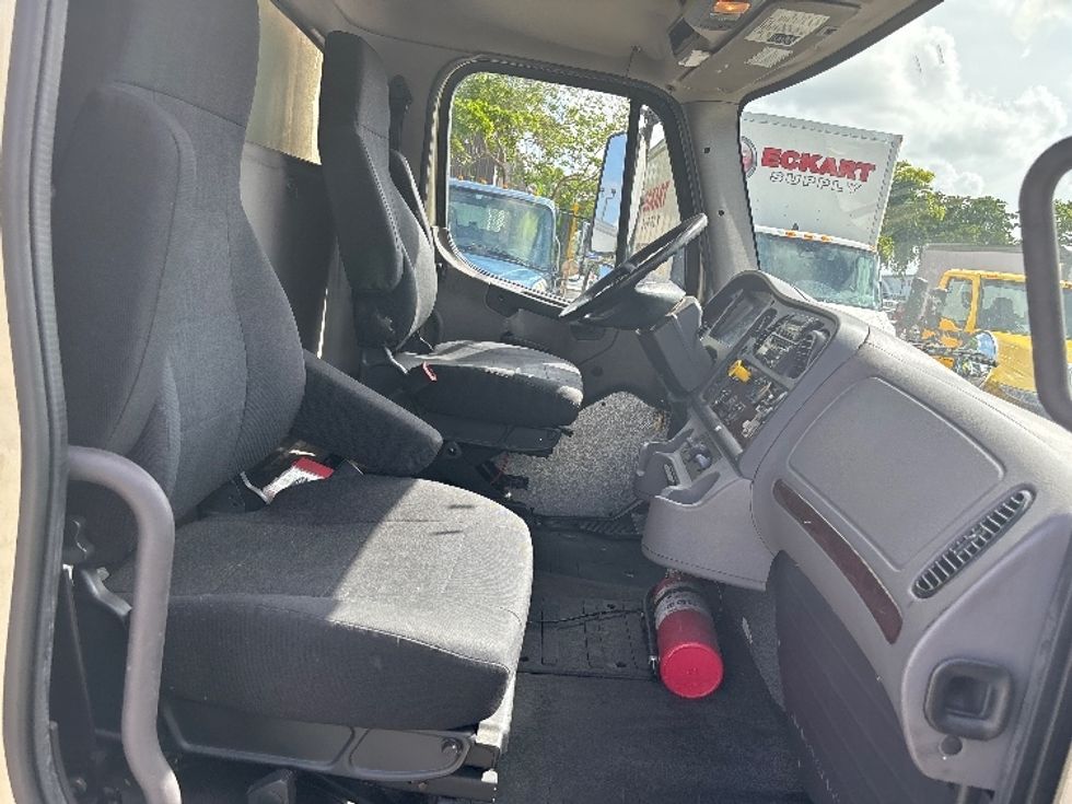 Refrigerated Truck-Light and Medium Duty Trucks-Freightliner-2019-M2-Medley-FL-237,342\n\t\tmiles-$ 41,250 - Image 19