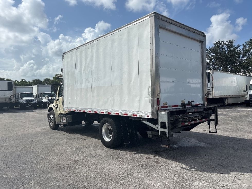 Refrigerated Truck-Light and Medium Duty Trucks-Freightliner-2019-M2-Medley-FL-237,342\n\t\tmiles-$ 41,250 - Image 5