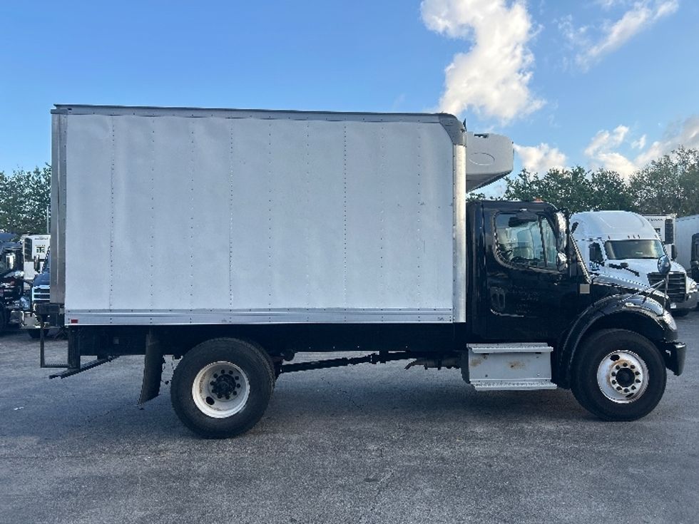 Refrigerated Truck-Light and Medium Duty Trucks-Freightliner-2019-M2-Medley-FL-93,260\n\t\tmiles-$ 54,500 - Image 12